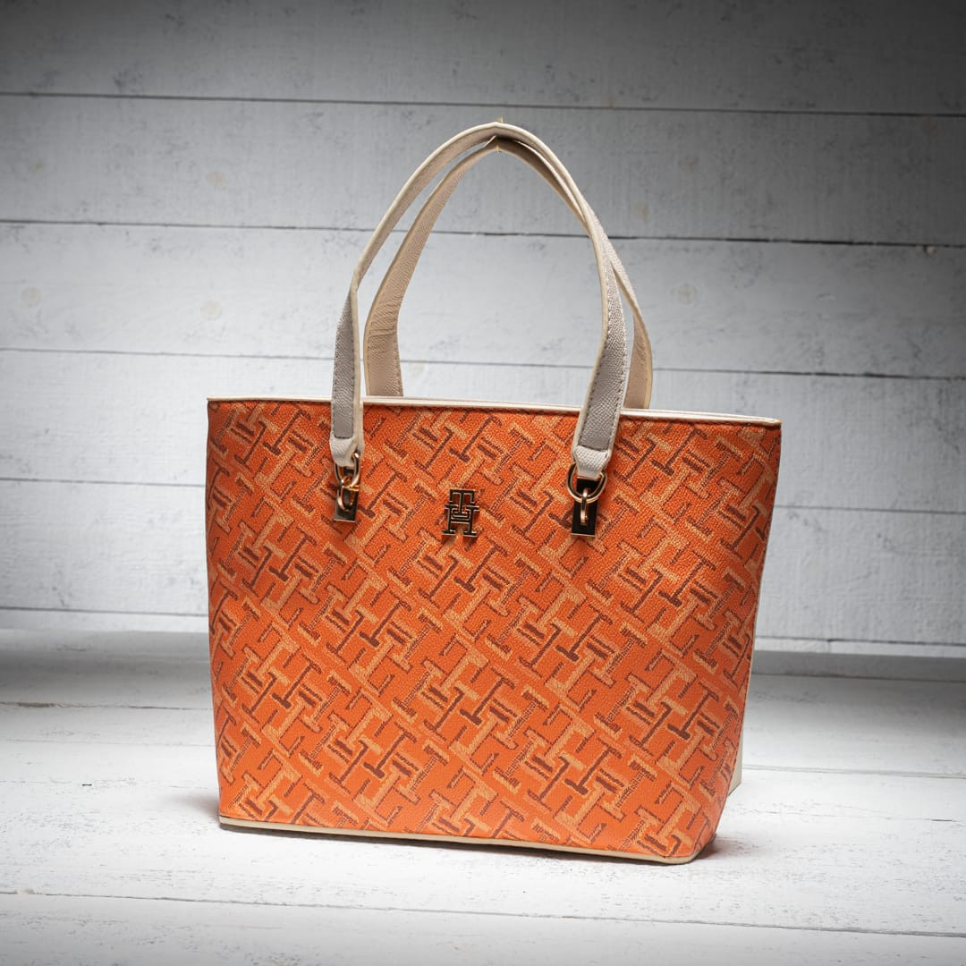 TH Monogram Tommy Hilfiger كود 118 ( مخزن Bag10 )