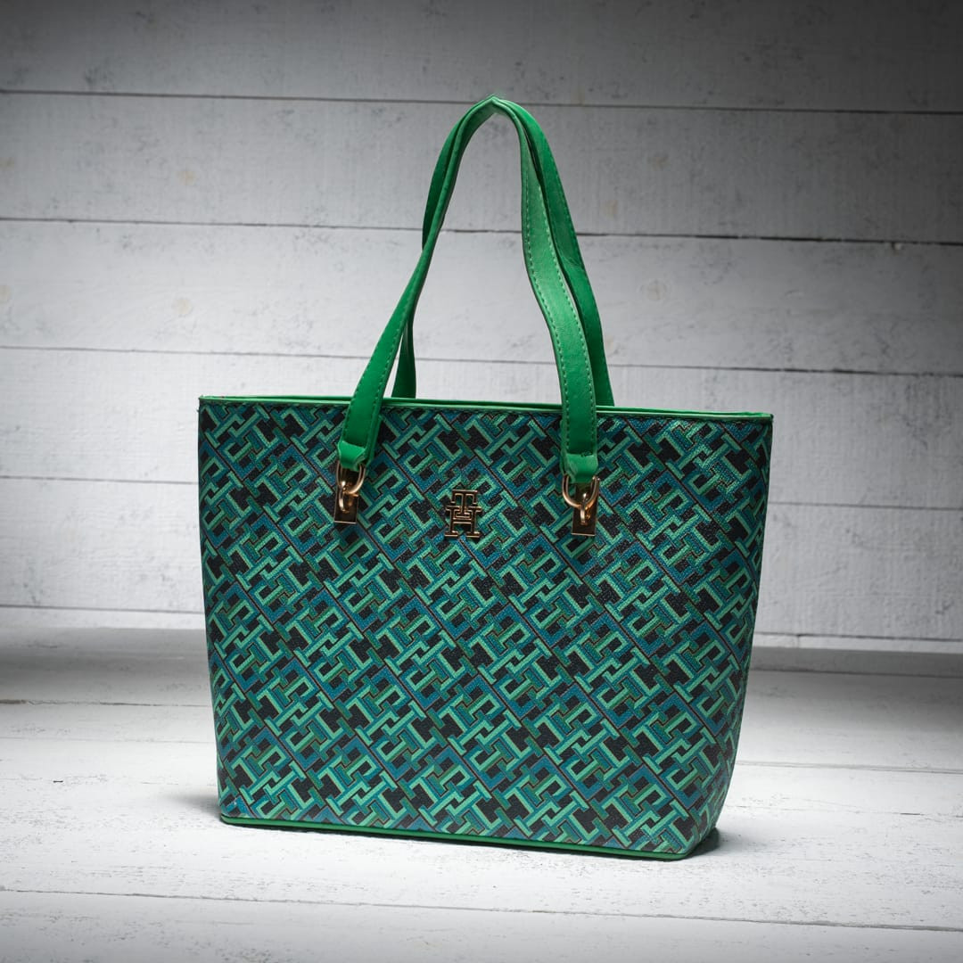 TH Monogram Tommy Hilfiger كود 118 ( مخزن Bag10 )