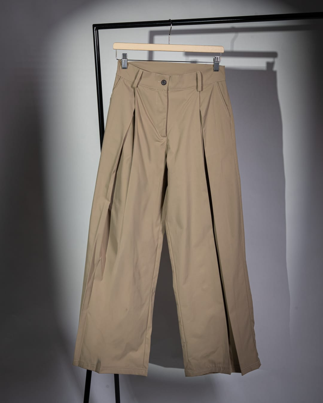  Women's Soft Pleated Pants