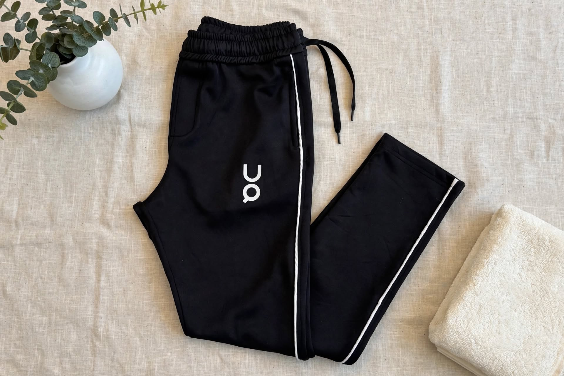 بنطلون UQ Daily Flexpants