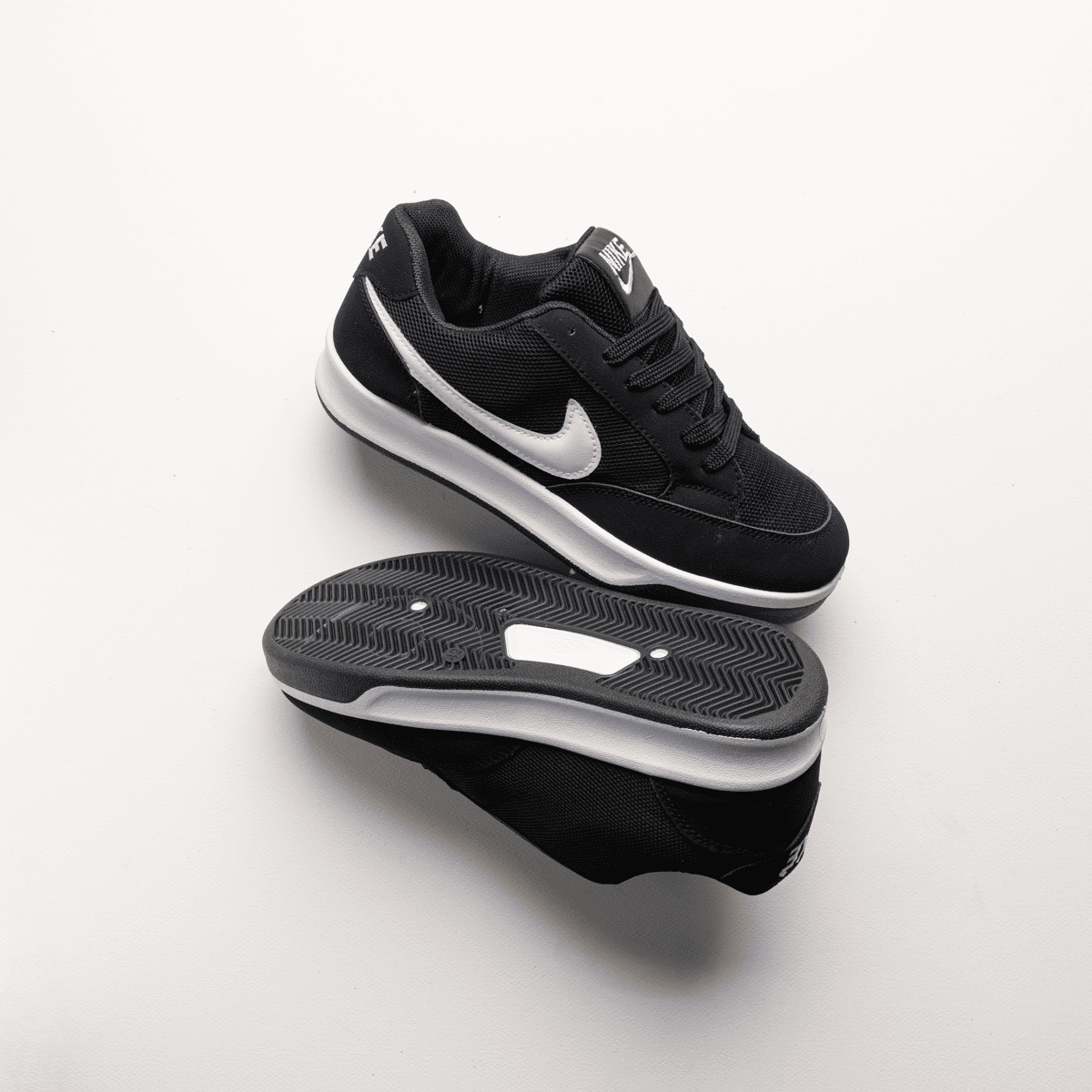 رجالي Nike Adversary N3 (مخزن 398)
