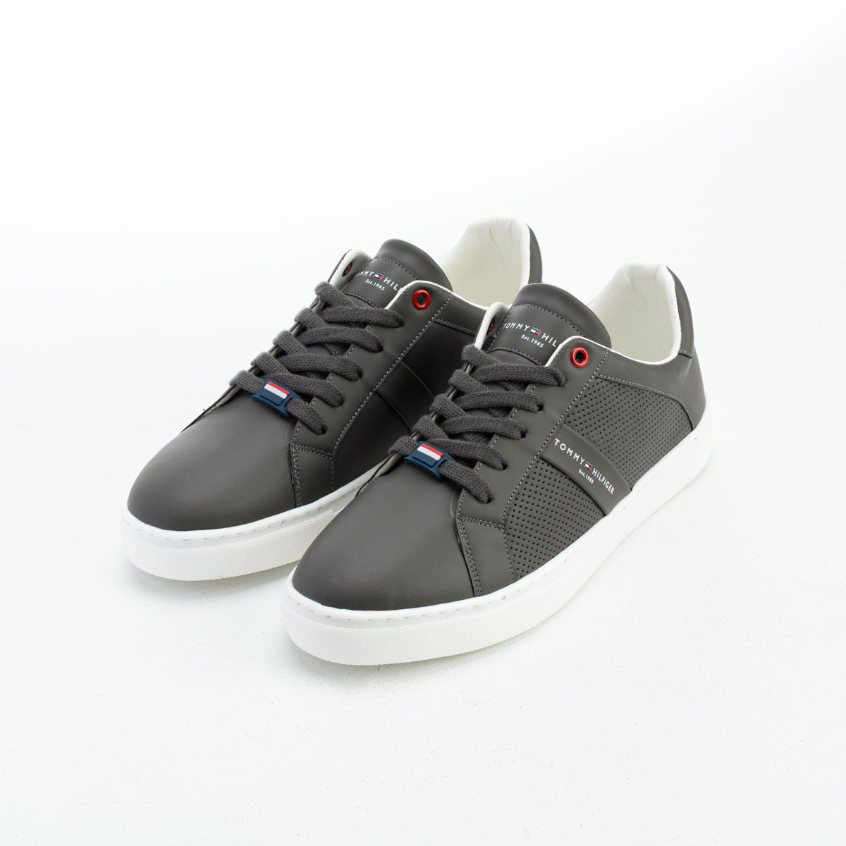 Tommy Sneakers V25  ( مخزن 122 )