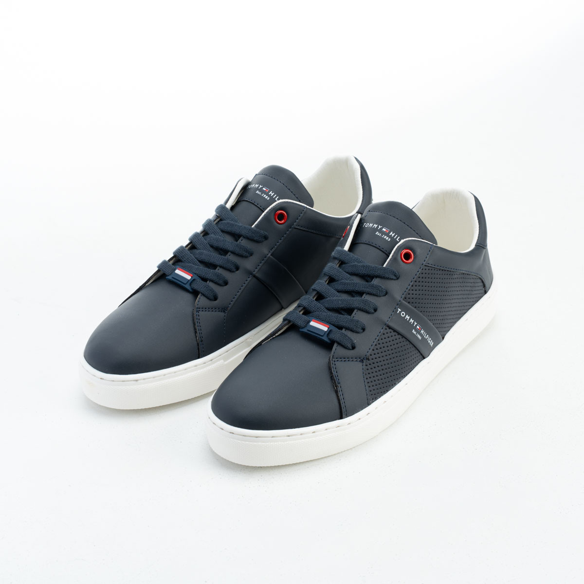 Tommy Sneakers V25  ( مخزن 122 )