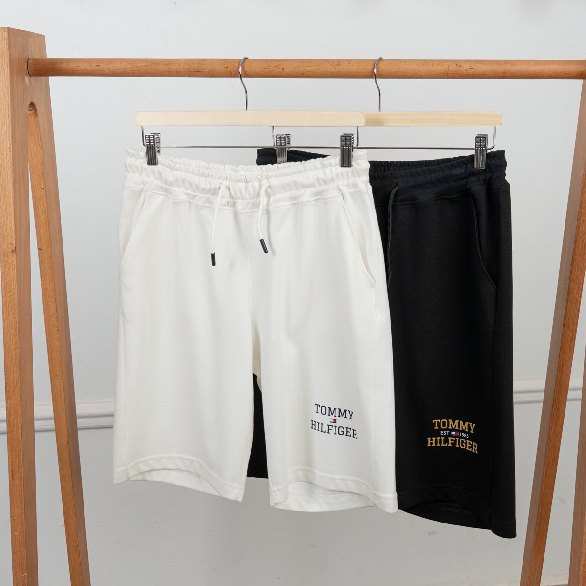 شورت Adidas إنترلوك كاجوال Unisex للجنسين